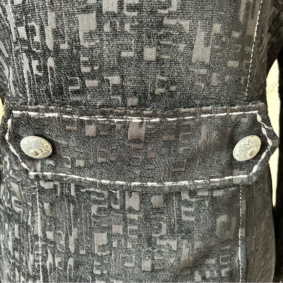 Black Textured Blazer with High Collar - Picture 5 of 10